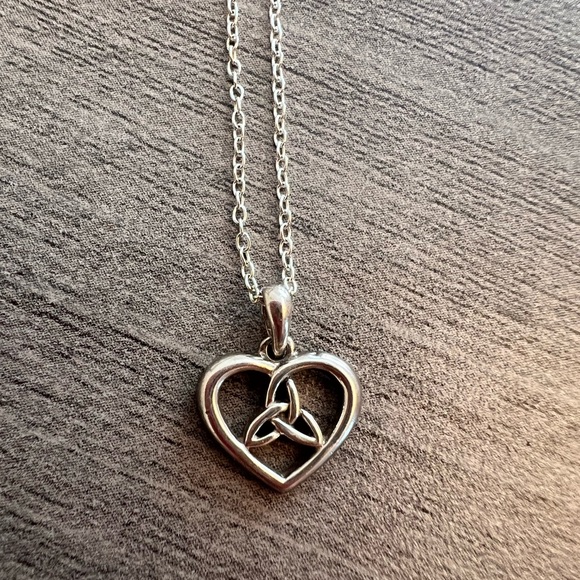 Solvar Silver Heart Trinity Heart Pendant with Sterling Silver  Necklace - Picture 1 of 7